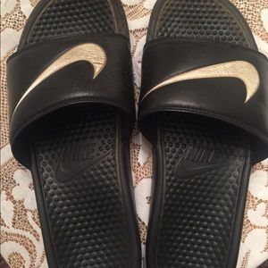 Nike Men’s slides